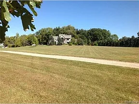 1100 Derby Ln photo 1