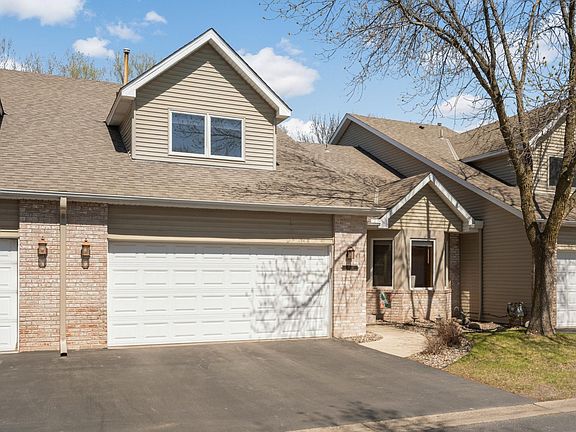 3rd image of 1104 Trenton Cir N