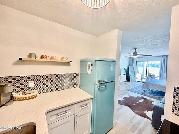 4th image of 301 Lullwater Dr Unit 285