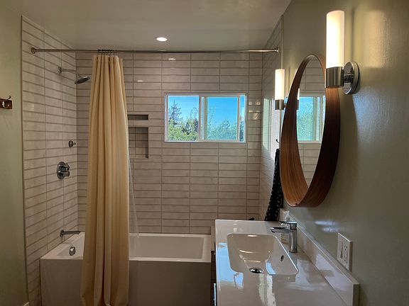 4th image of 8619 Arbor Dr