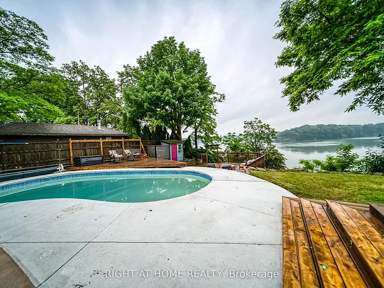 44 Royal Henley Blvd — Photo 40