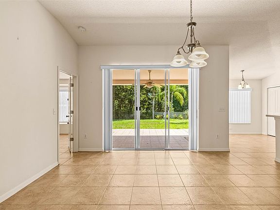 3rd image of 4251 Whittner Dr