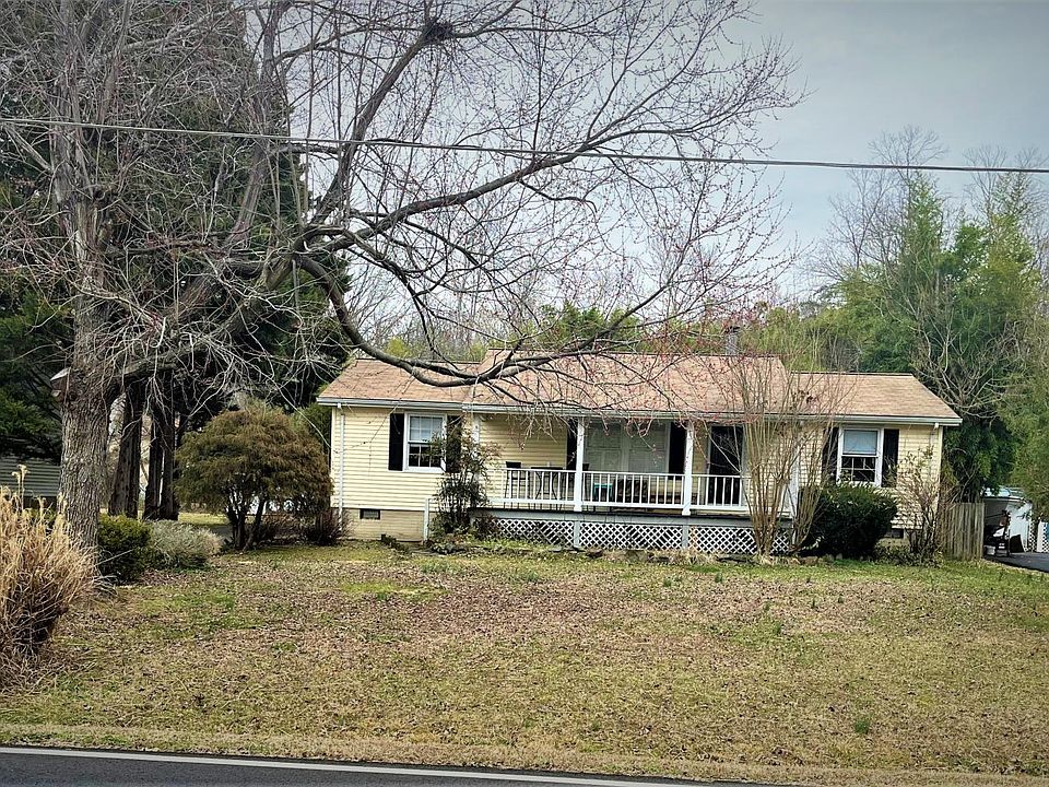 1st image of 2030 Dewey Dr