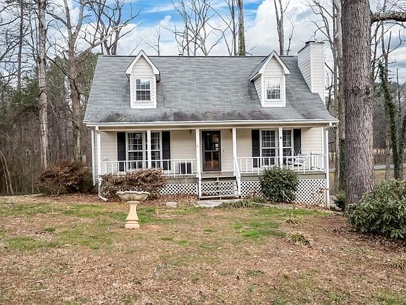 2nd image of 803 Sandra Lynn Ln