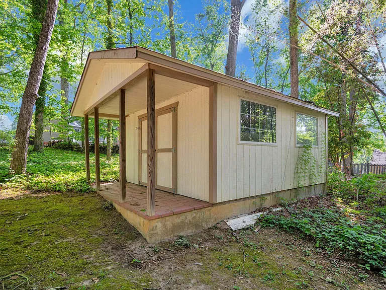 58 Baldwin Dr — Photo 32