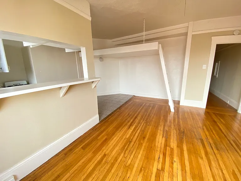 555 OFarrell Street — Photo 17