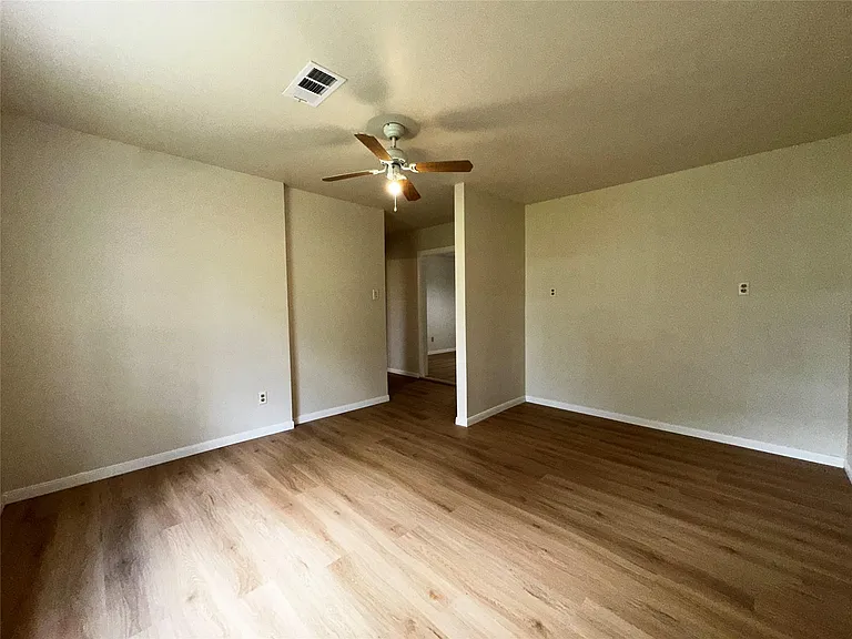 6023 Belarbor St — Photo 10