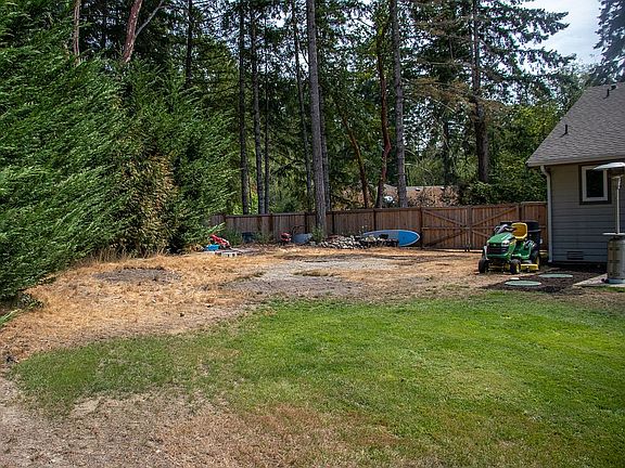 Back Yard (gate to front)
