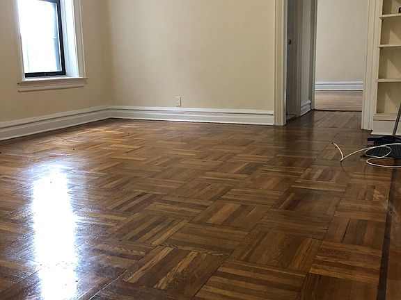 2nd image of 2234 Ocean Ave #4