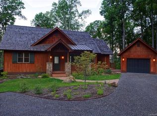 797 Saint Andrews Rd, Waynesville, NC 28786