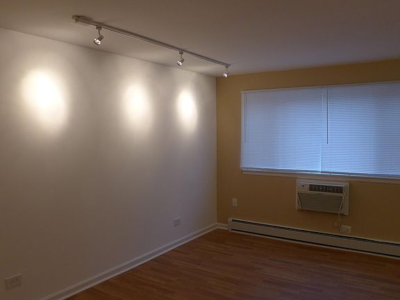 #411 - Living Room