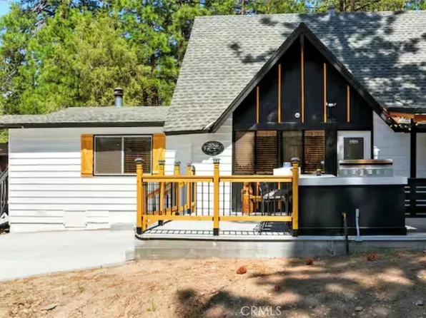 201 W Aeroplane Blvd, Big Bear City, CA 92314