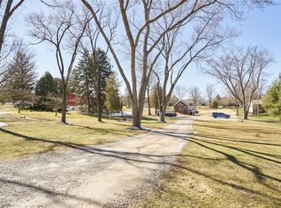 3304 Easton Rd, Barberton, OH 44203