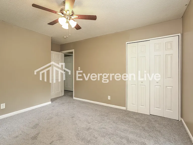 3771 Spaulding Dr — Photo 12