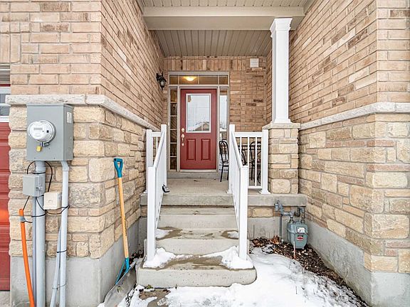 3rd image of 54 Greenwood Dr