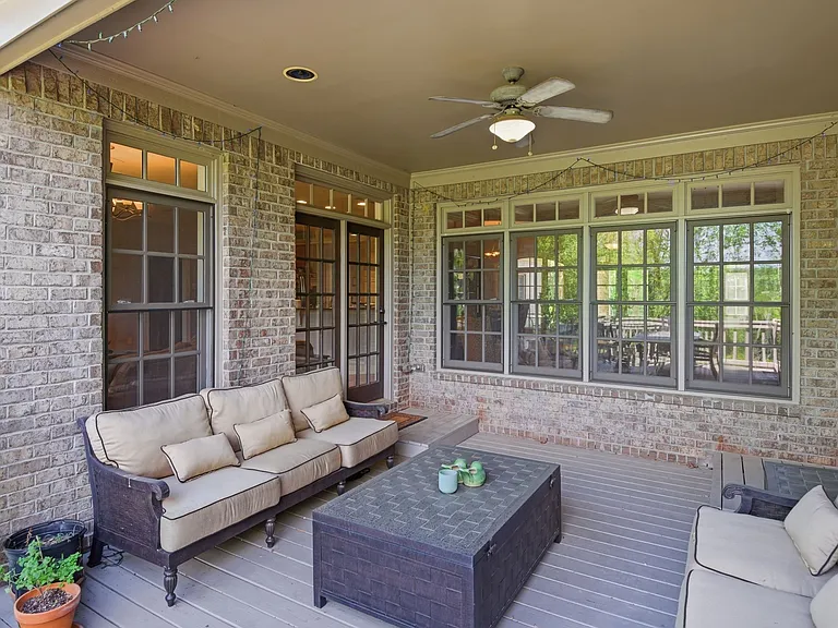 23 Sawgrass Ln — Photo 49