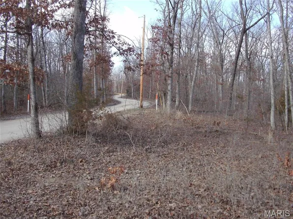 26920 Jackson Ct, Warrenton, MO 63383