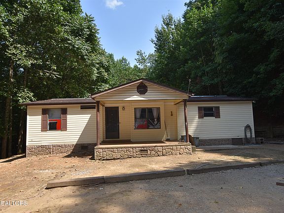 2nd image of 213 Mountain Side Ln
