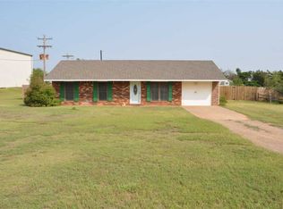 1108 E Hanks Trl, Woodward, OK 73801