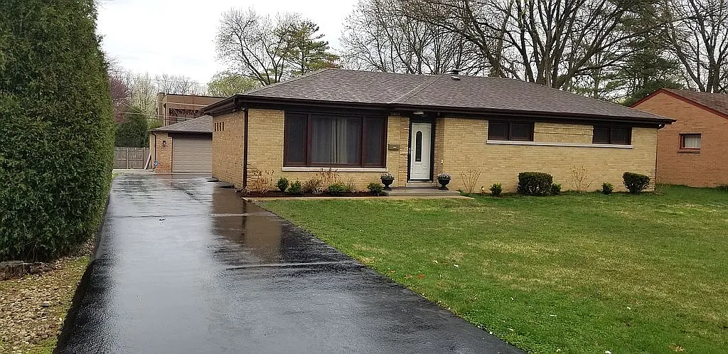 1409 Ridge Rd photo 1