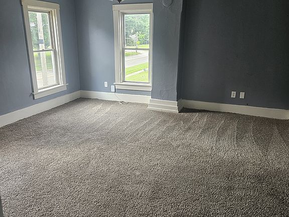 2nd image of 849 849 1/2 Marseilles Ave