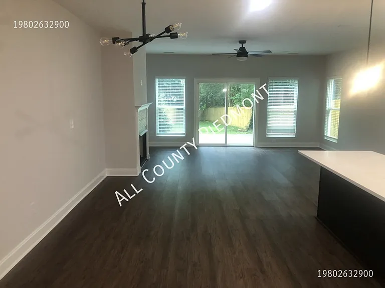 3219 Credenza Rd — Photo 3