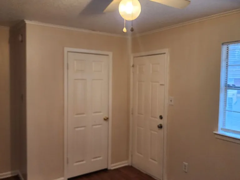 Swiss Village Apartments — Photo 19