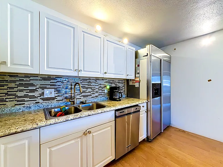 706 Sunny Pine Way #F1 — Photo 4