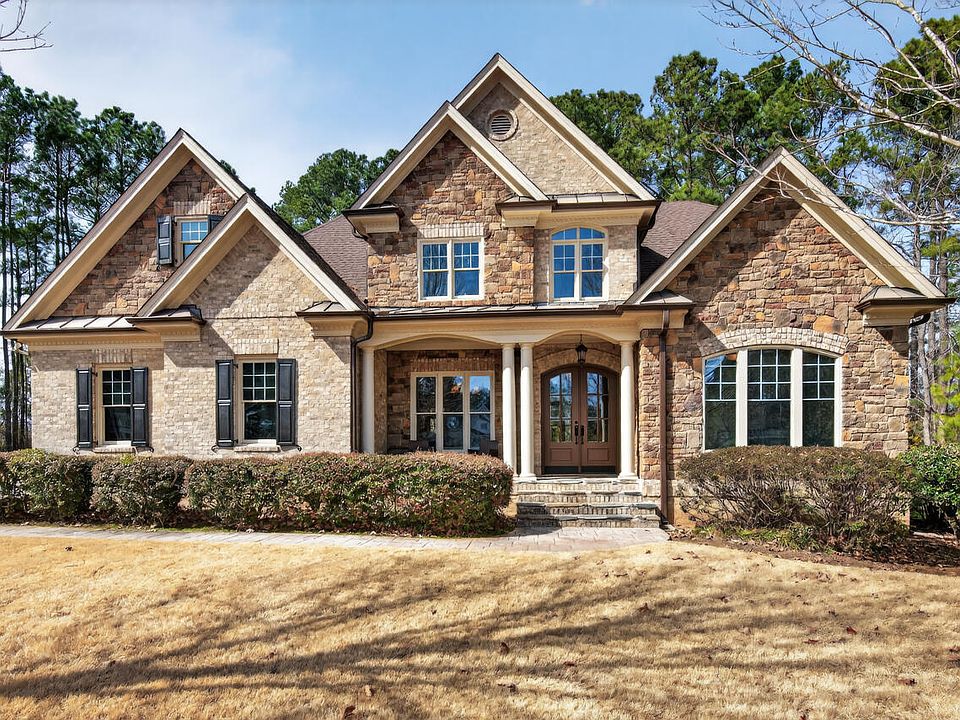 1st image of 25 Crimson Oak Dr