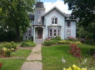 1632 Lee Center Rd, Amboy, IL 61310