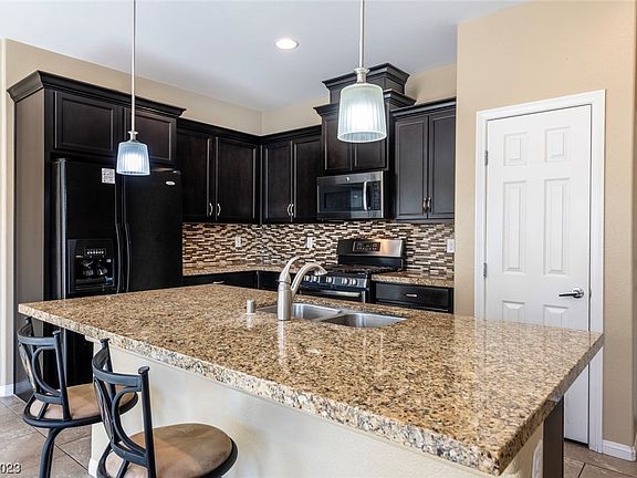 2nd image of 6813 Magpie Creek Ct