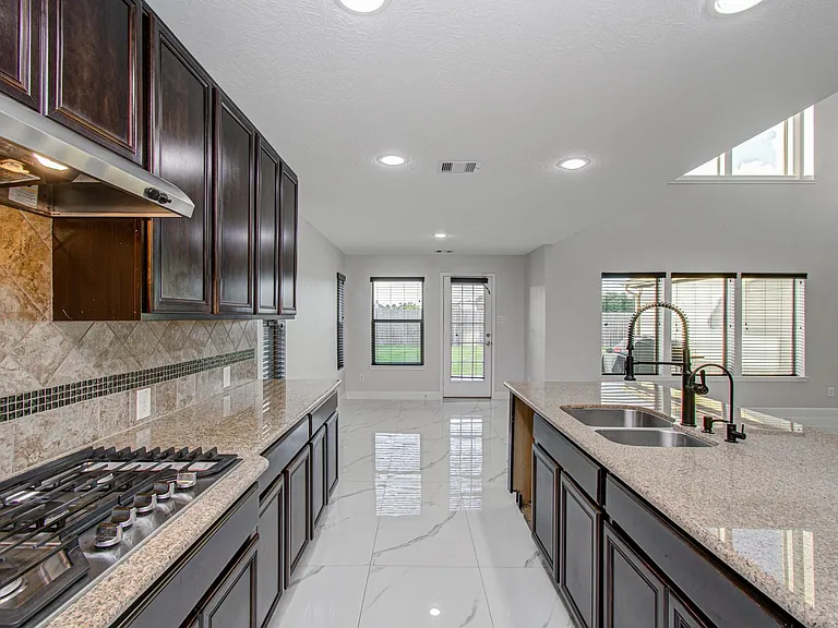 16430 Williamstown Dr — Photo 18