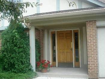 1st image of 940 Ivy Ln APT A