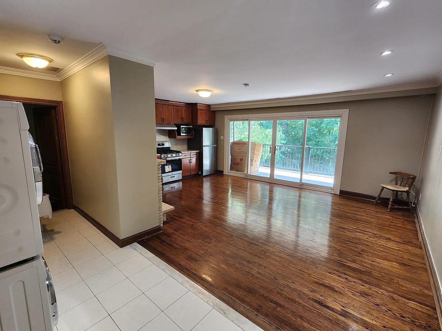 3 bed, $4,200 — Photo 4