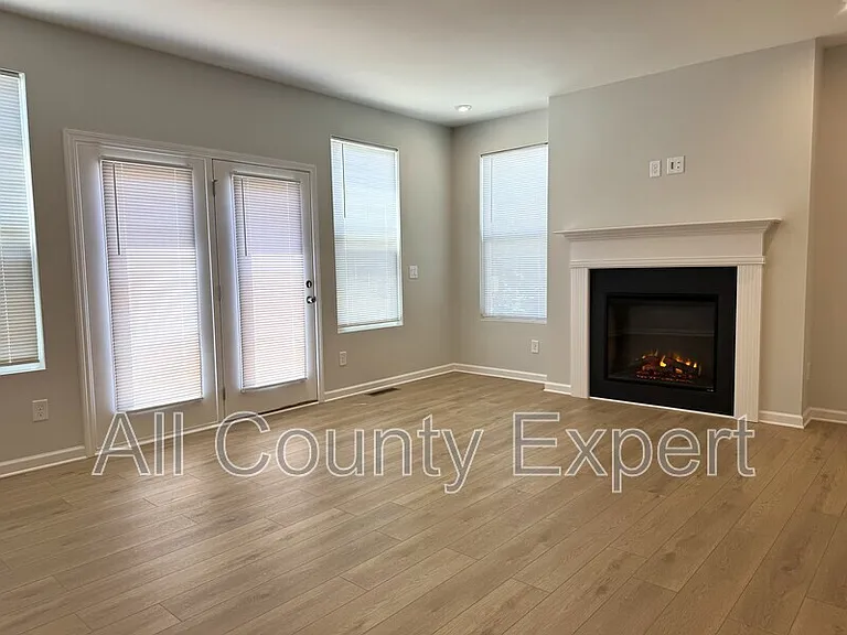 2817 Beacon Bend Xing — Photo 12