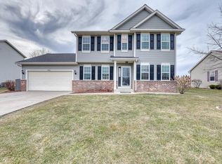 N8185 Woody Ln, Ixonia, WI 53036