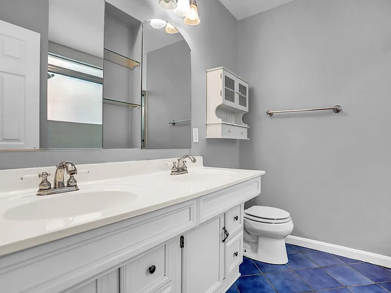 1409 Covington St — Photo 13