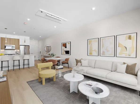 4525 Bergenwood Avenue image 1 of 8