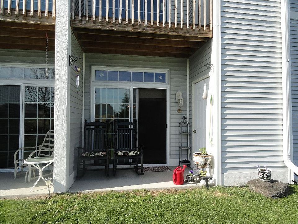 1st image of 752 Bridlewood Dr Unit E