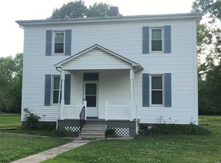 513 N Henrietta St, Okawville, IL 62271