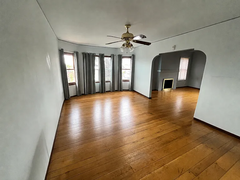 3000 Morcom Ave — Photo 8