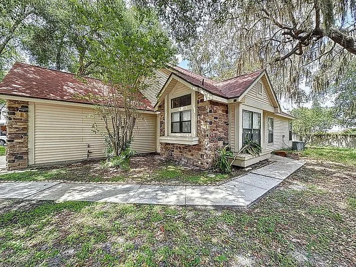5392 Rocking Horse Pl — Photo 1