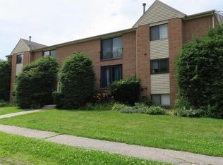 1 Brookside Dr APT 9, Exeter, NH 03833