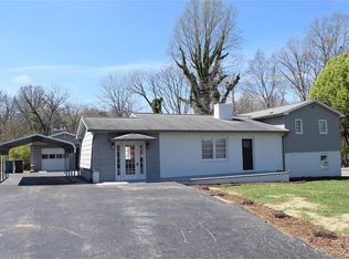 5055 Fleetwood Dr, Hickory, NC 28602