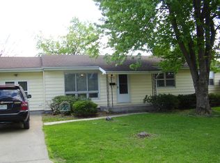 1952 S Lancaster Ave, Springfield, MO 65807