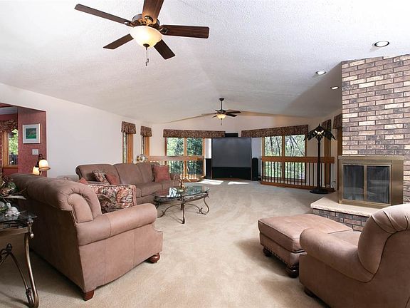 3rd image of 6458 Bristlecone Ln