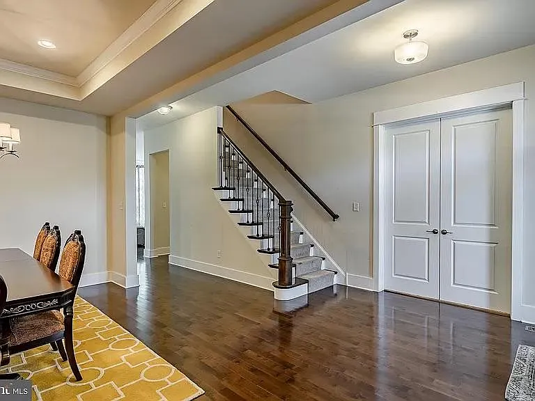 309 Quigley Dr — Photo 4