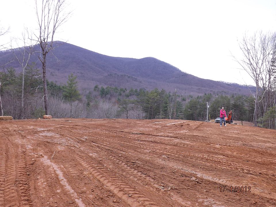 2nd image of 5700 Rock Creek Rd