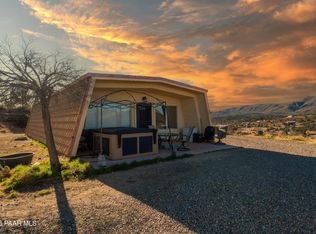 16928 W Trap Rd, Peeples Valley, AZ 86332