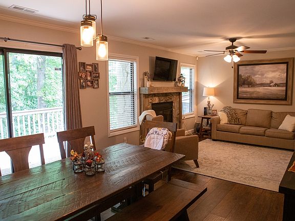 5th image of 408 Sweetgum Dr #20-B